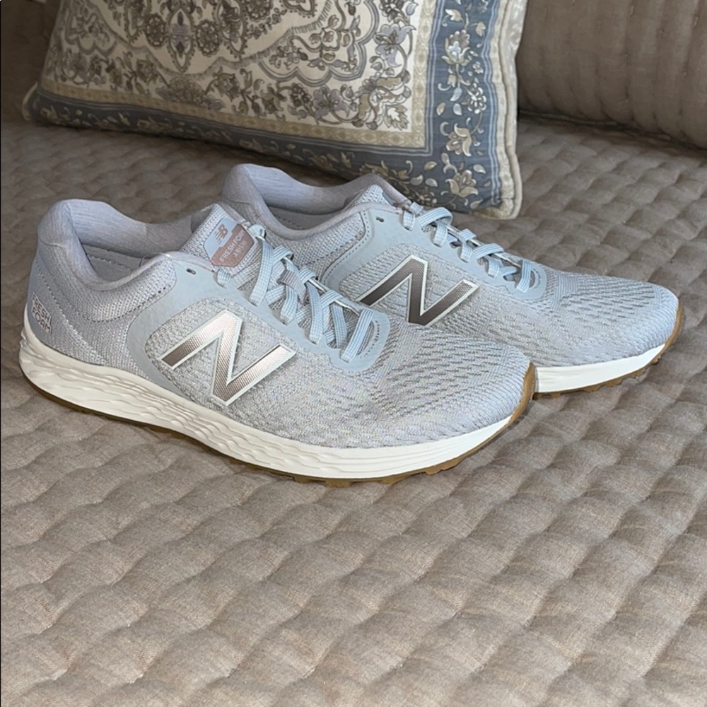 NWT New Balance Fresh Foam Arishi Sz 9.5